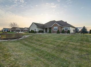 3032 Lymans Run, Sun Prairie, WI 53590