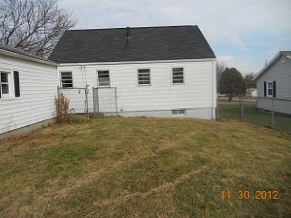 2nd image of 398 Pearl Ave