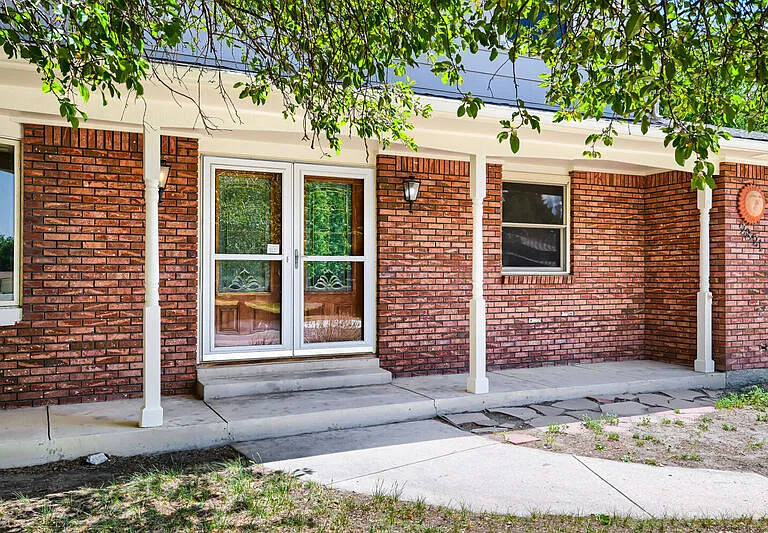 2821 E Serendipity Cir — Photo 2