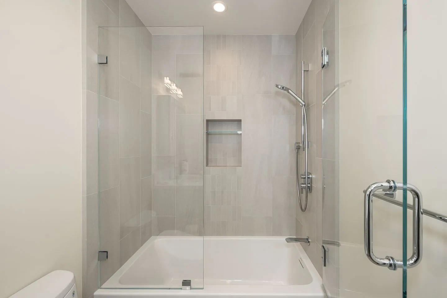 1009 South Norfolk Street - 1 — Photo 3