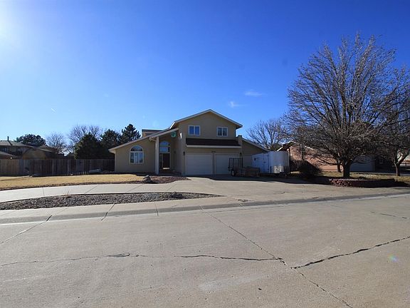 2nd image of 3503 Lincoln Dr