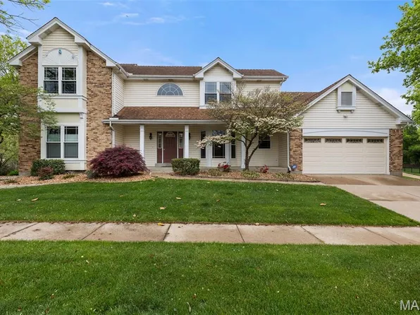 2385 Clarjon Dr, Ballwin, MO 63021