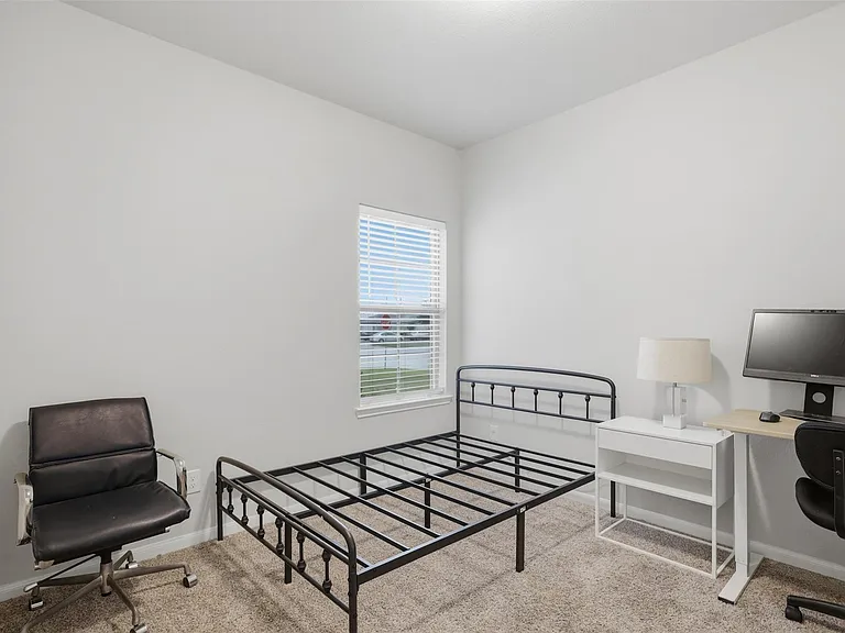 21403 Bluebonnet Cove Ct — Photo 13