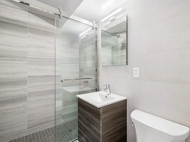 360 E 65th St #10C — Photo 10