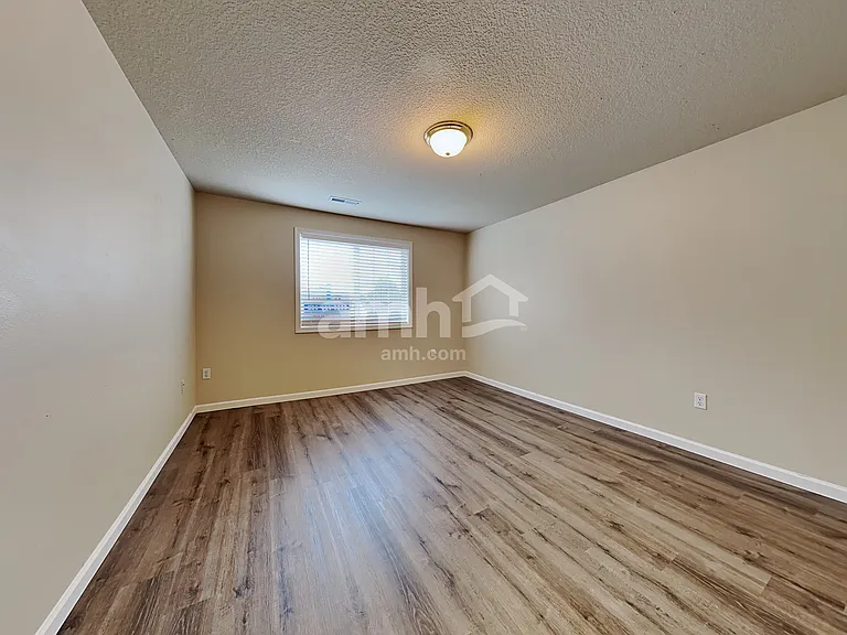 2512 NW 15th St — Photo 16