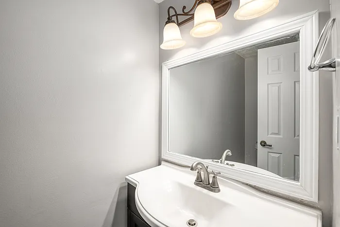 207 Antebellum Ct — Photo 12