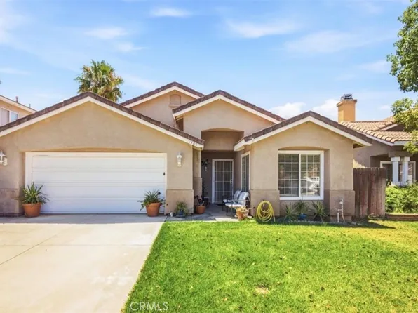 1305 Abbey Pines Dr, Perris, CA 92571