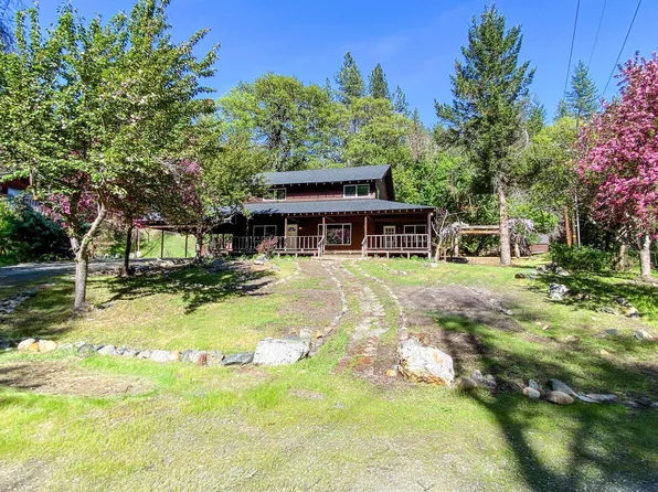 3206 Middle Creek Ranch Rd, Horse Creek, CA 96050