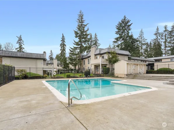 1620 103rd Avenue NE #P7, Bellevue, WA 98004