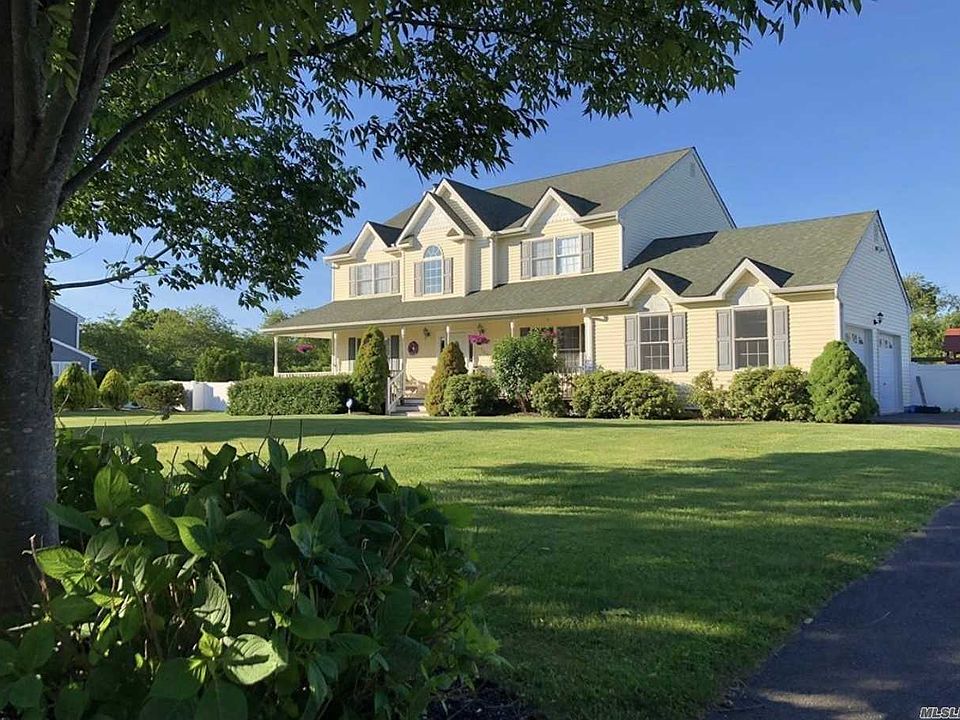 1st image of 155 Grant Dr