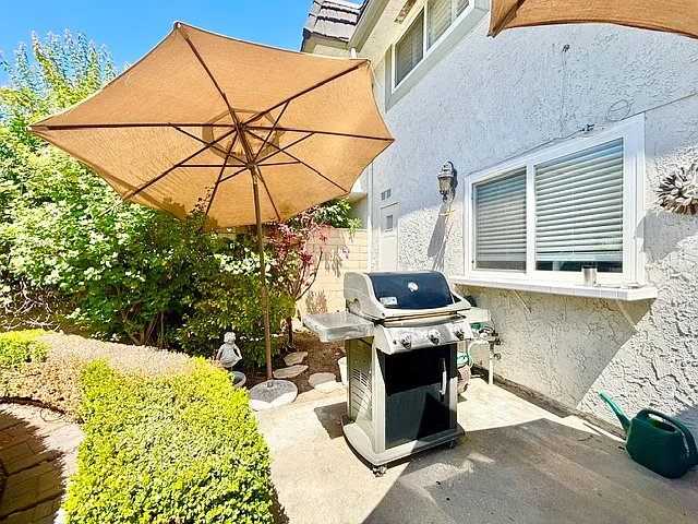 5035 Hampton Ct — Photo 20