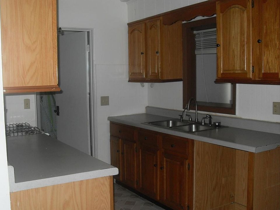 2nd image of 6206 W Harwood Ave