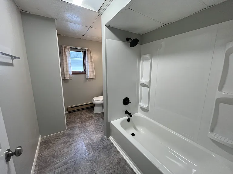 48 Sobieski St #1 — Photo 4