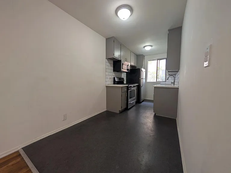 1623 N Formosa Ave #12-90046 — Photo 5