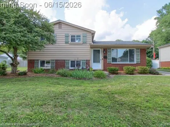 41928 River Oaks, Plymouth, MI 48170