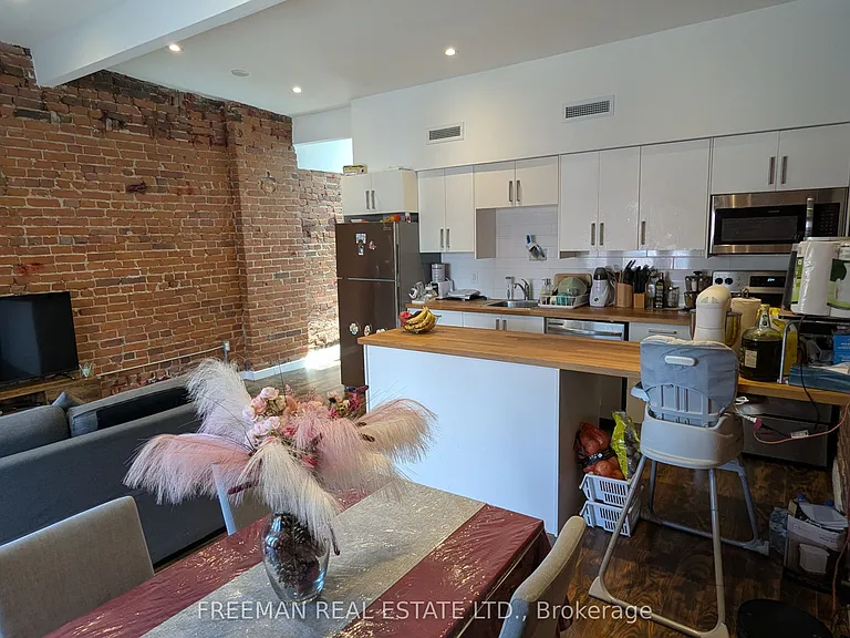 1190 Weston Rd #2 — Photo 4