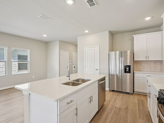 7th image of this home