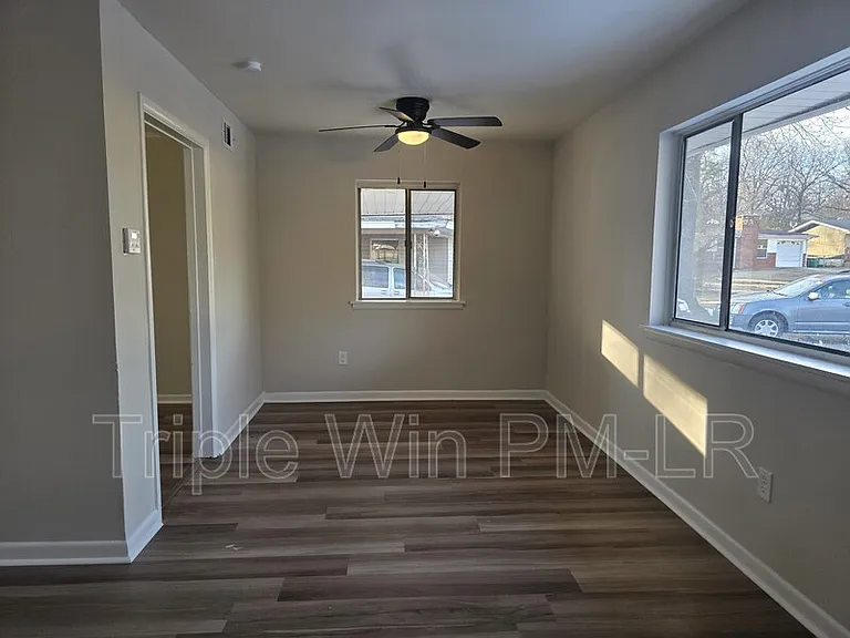 109 Farmere Cir — Photo 16