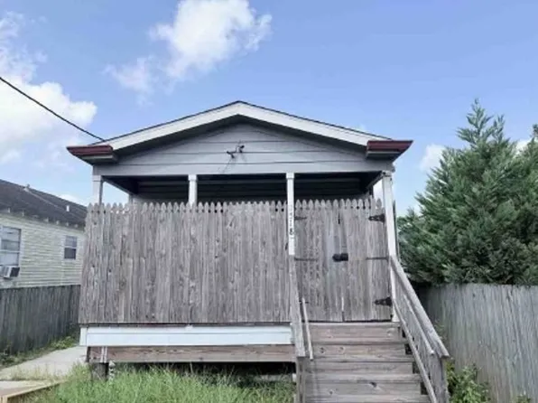 2518 Touro St, New Orleans, LA 70119