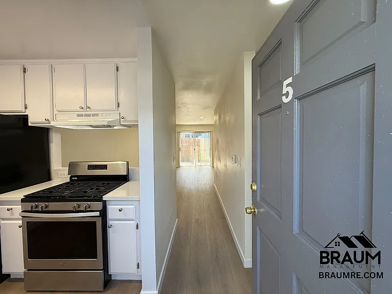 14257 FRIAR ST. — Photo 5