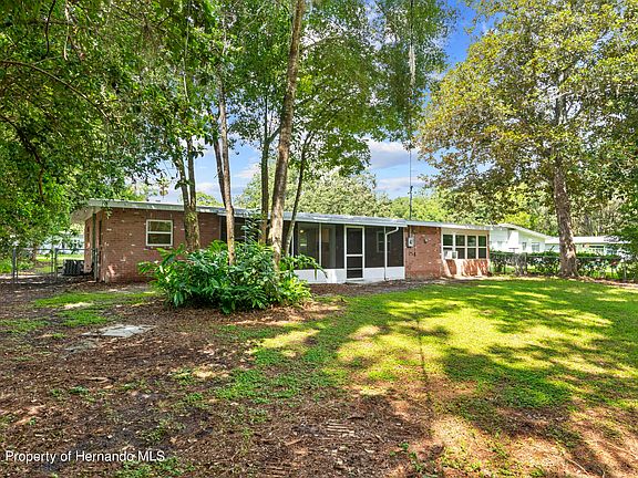 5th image of 209 Dogwood Dr