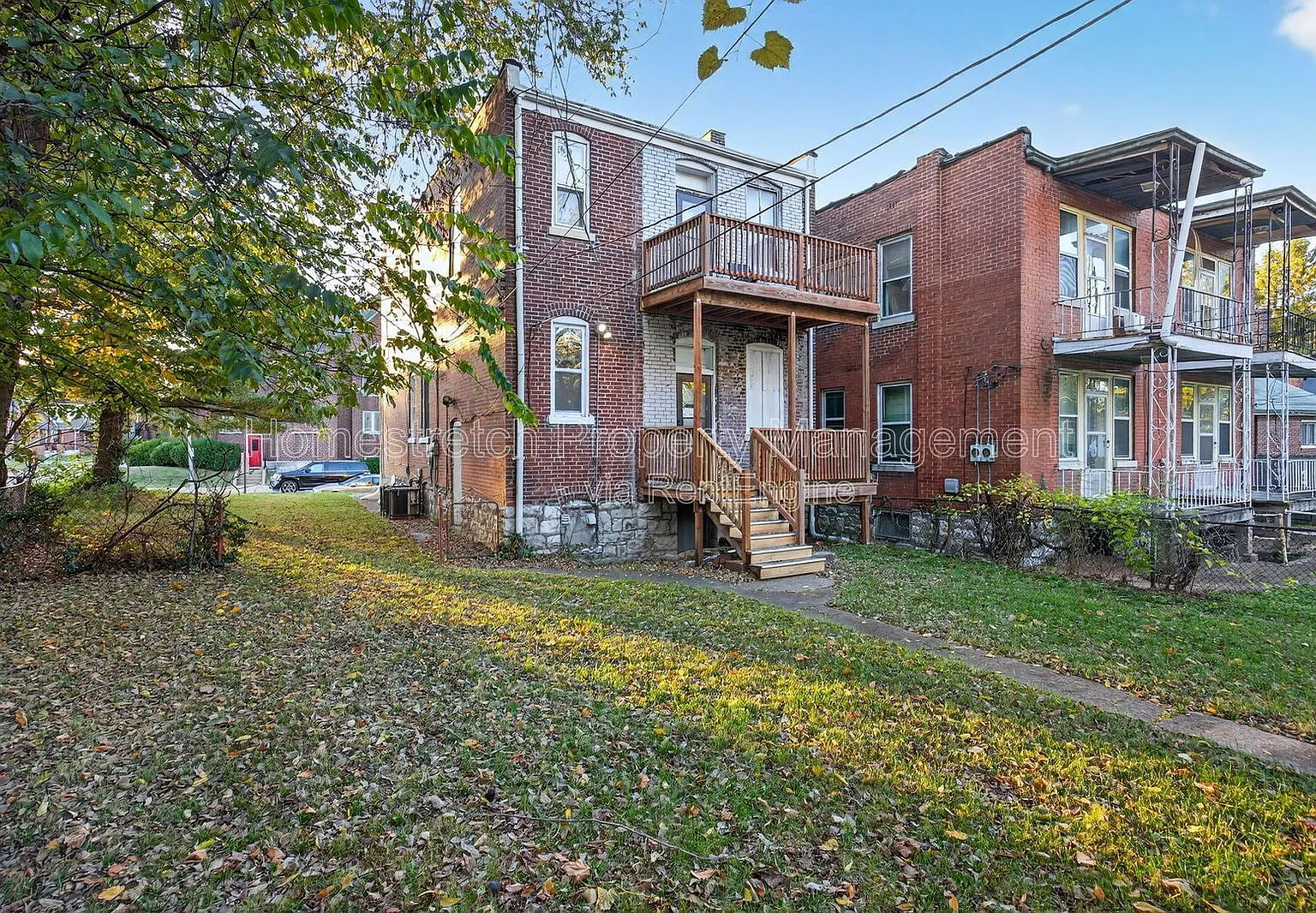 2 bed, 1.0 bath, 2160 sqft, $899 — Photo 3