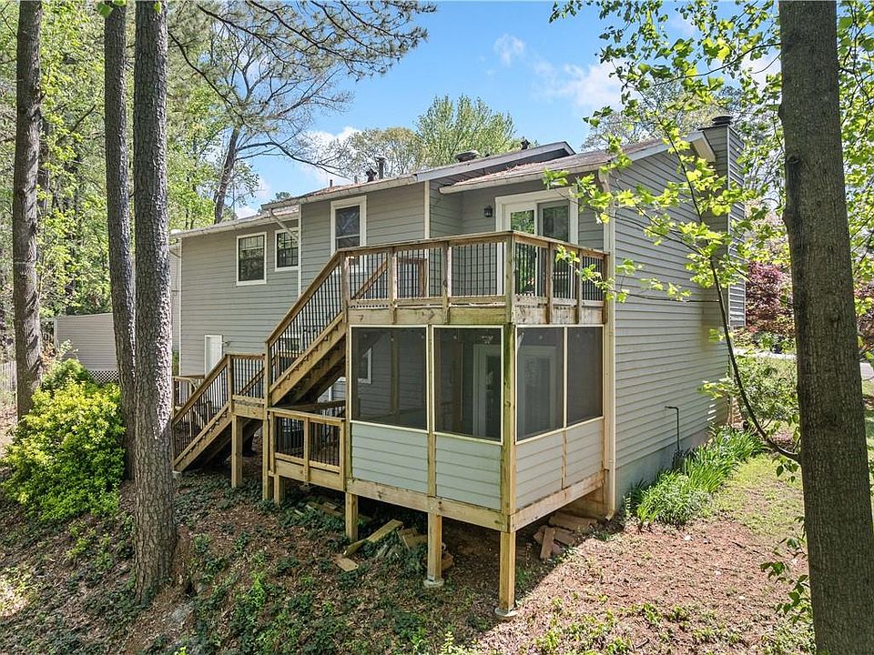 1st image of 1842 Jarrett Dr