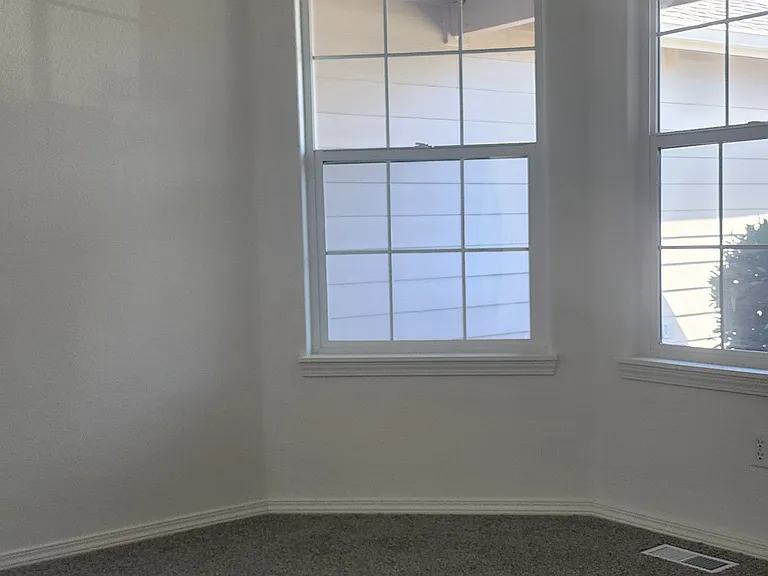 1667 Wendy St NE — Photo 18
