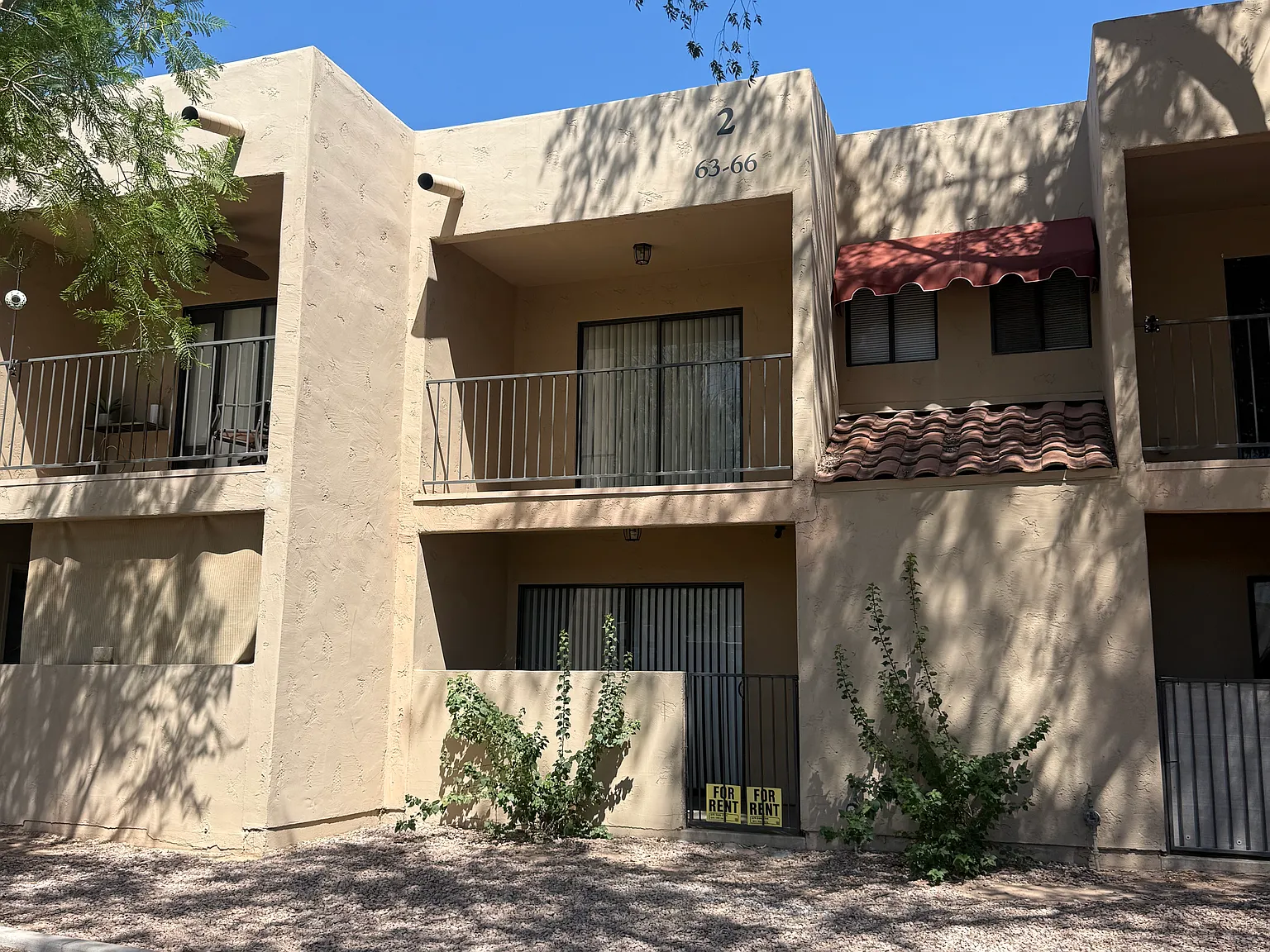 2 bed, 1.5 bath, 1048 sqft, $1,225 — Photo 1