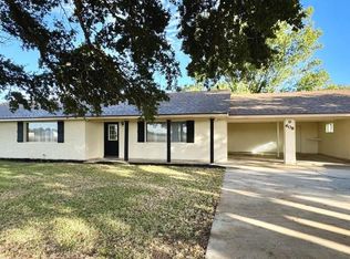 608 W Miller Ave, Iowa, LA 70647
