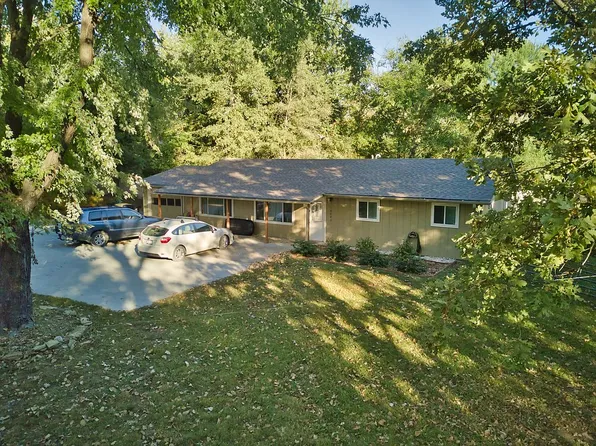 16880 Ebel Rd, Wamego, KS 66547