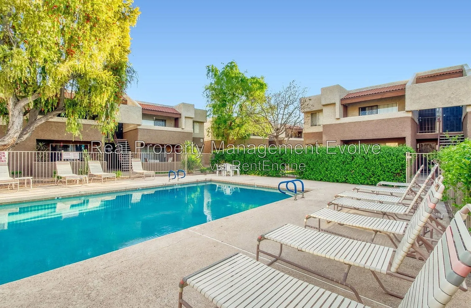 2 bed, 2.0 bath, 1000 sqft, $1,200 — Photo 1