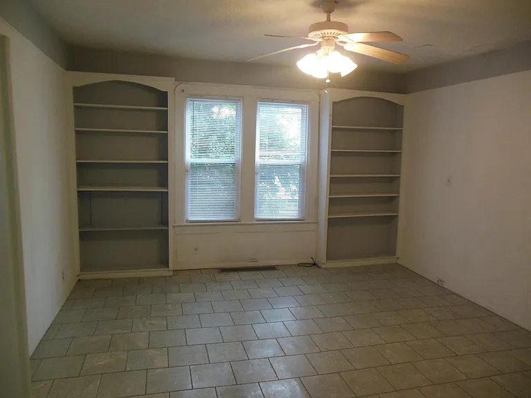 6135 Winthrop Ave — Photo 5