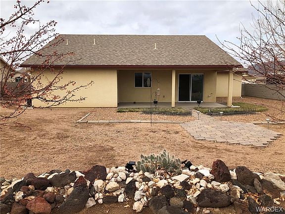 4th image of 3942 N Diamond Dr