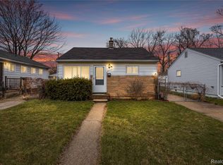 28980 Dawson St, Garden City, MI
