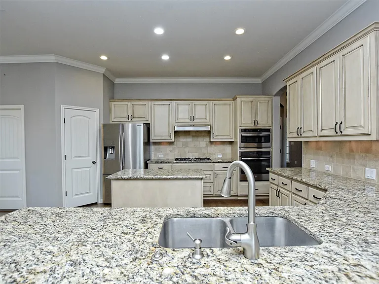 2508 Hilltop Divide Ln — Photo 11