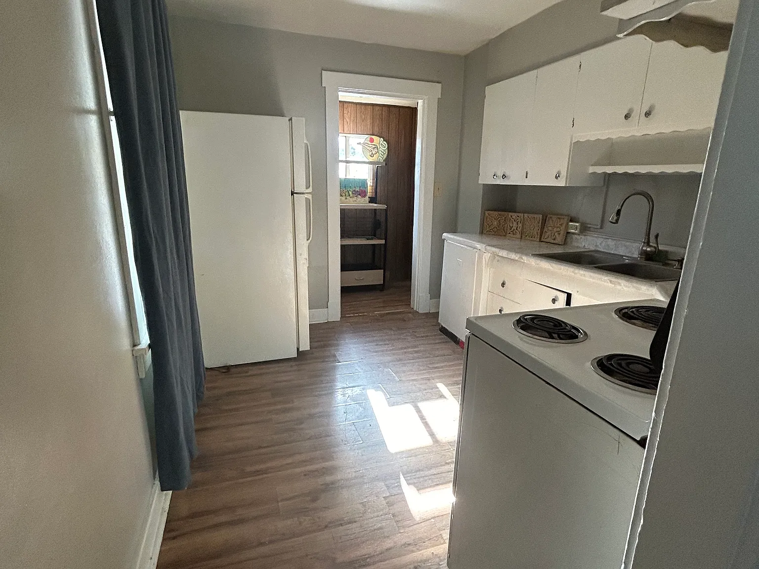 16 Weber St — Photo 3