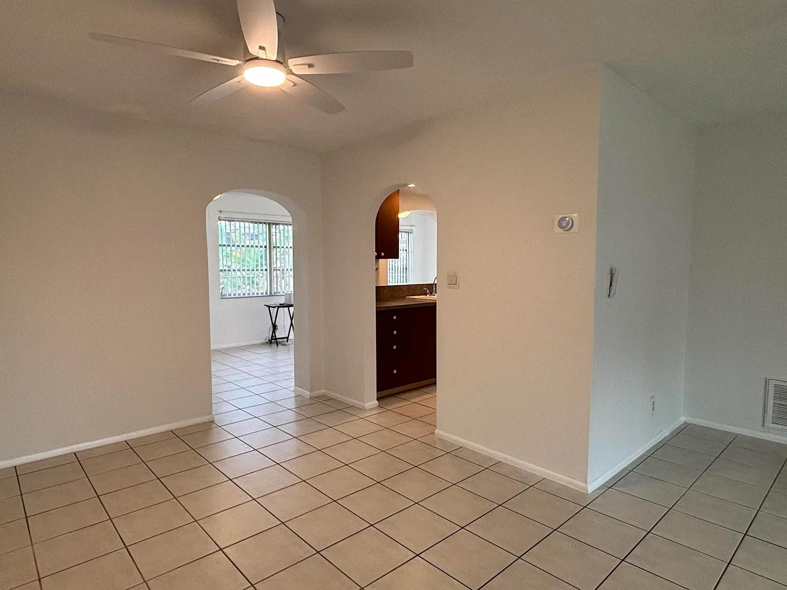 2 bed, 2.0 bath, 1243 sqft, $2,600 — Photo 4