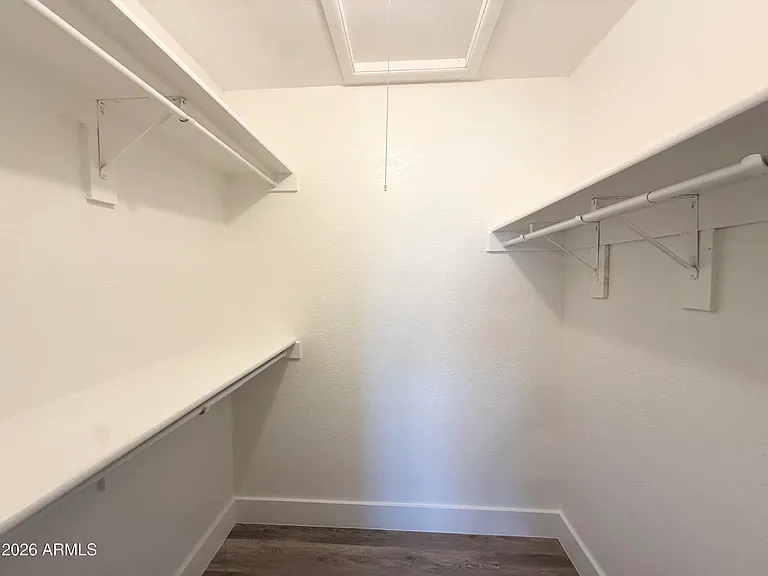 2116 E Marconi Ave — Photo 9