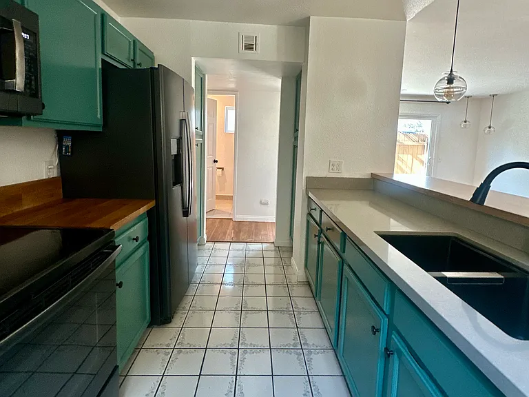 4562 Twain Ave #11 — Photo 3