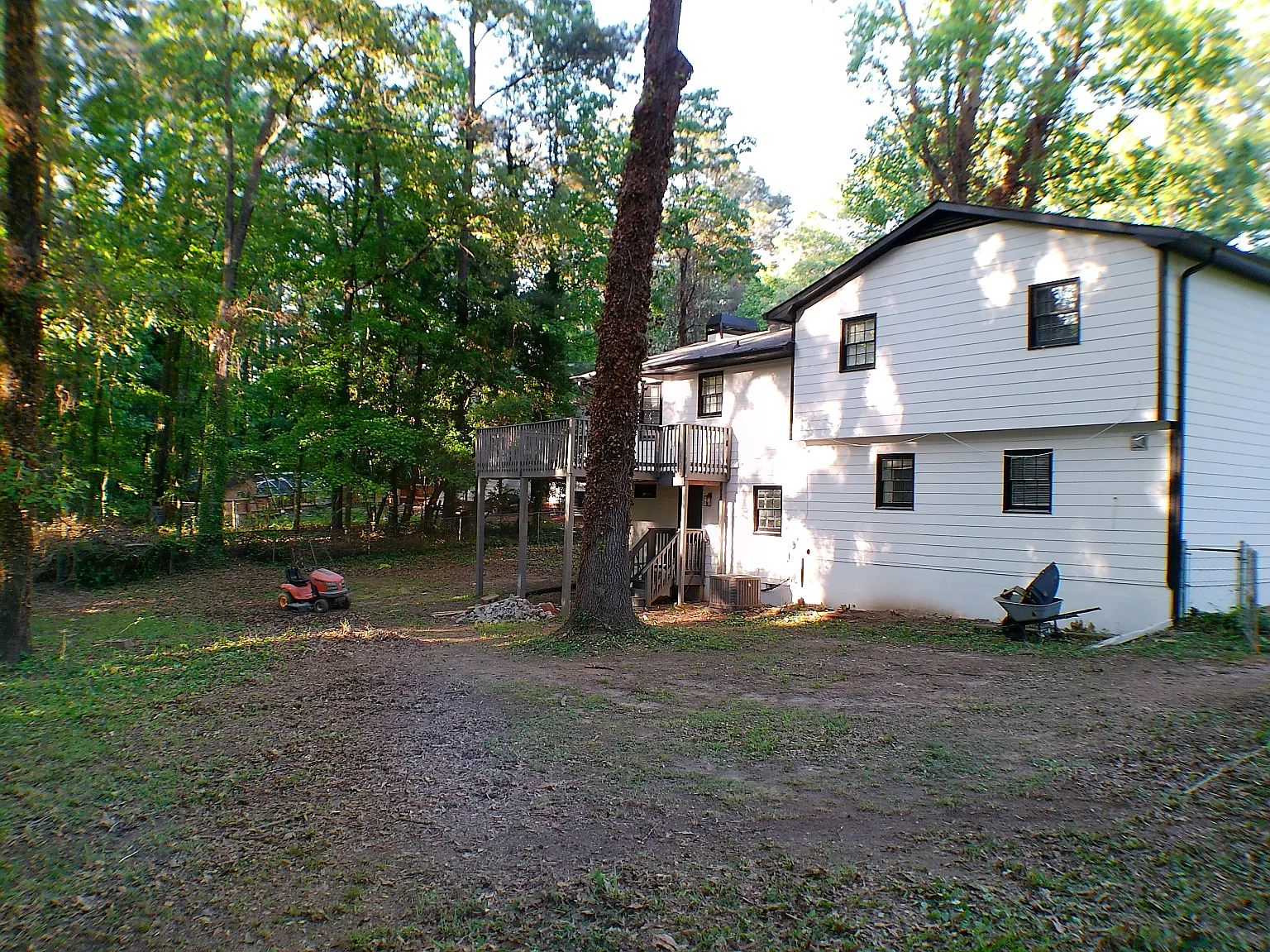 5 bed, 2740 sqft, $2,650 — Photo 4