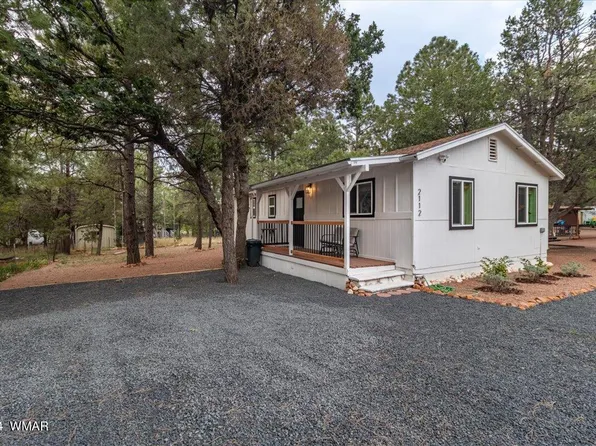 2112 Blue Jay Rd, Overgaard, AZ 85933