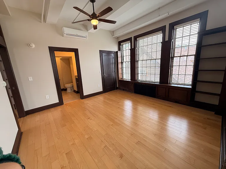City Club Apartments — Photo 22