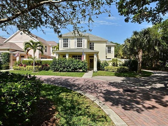 2nd image of 1338 Winding Oaks Cir W