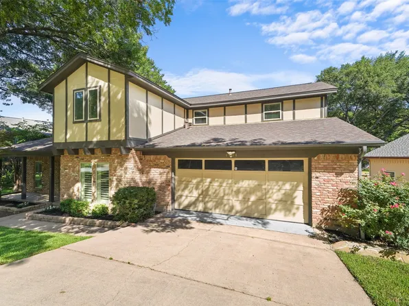 1404 Creekford Dr, Arlington, TX 76012