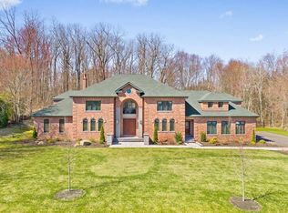 72 Prospect Hills Dr, East Longmeadow, MA 01028