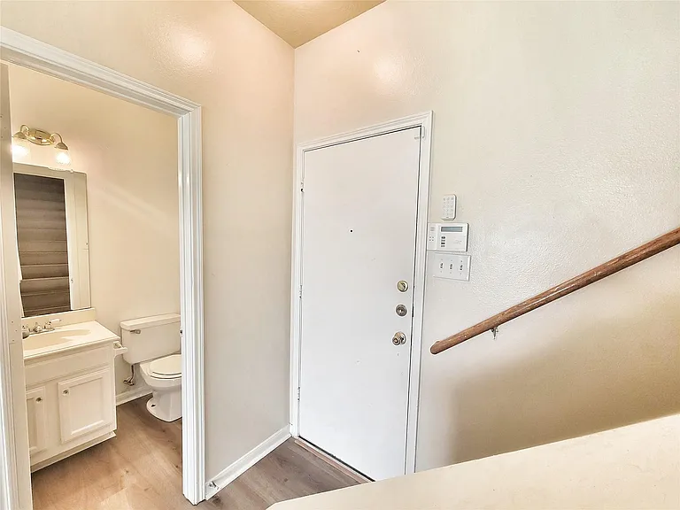 2715 Sailors Moon Dr — Photo 6