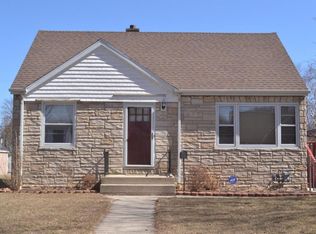 3028 N 82nd St, Milwaukee, WI