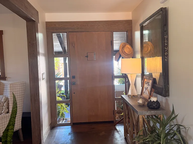 2826 Loraine Ln — Photo 11