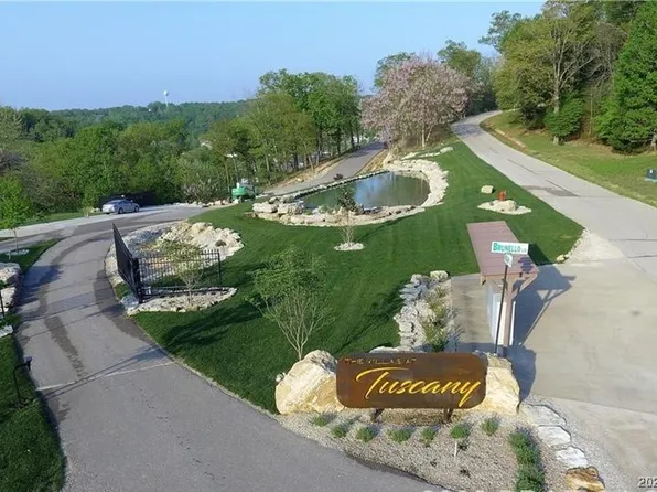 Tuscany Dr, Camdenton, MO 65020